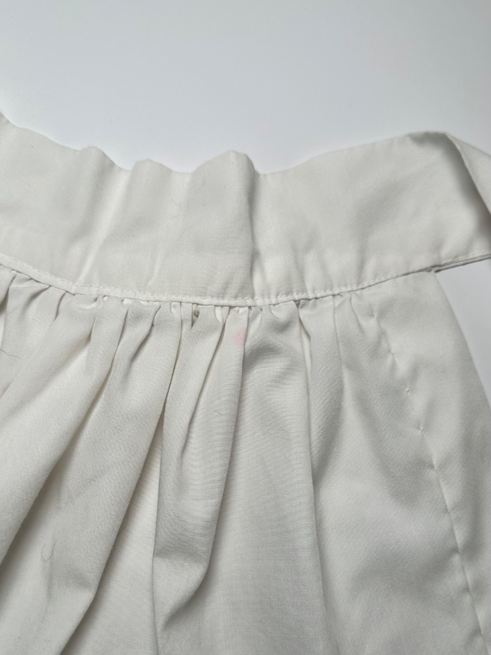 Vintage White Half Apron | Cottagecore Tie Waist Kitchen Apron Retro Minimalist - Picture 5 of 5
